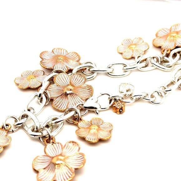 Lovely Brighton Flower Charm Bracelet - Picture 4 of 6